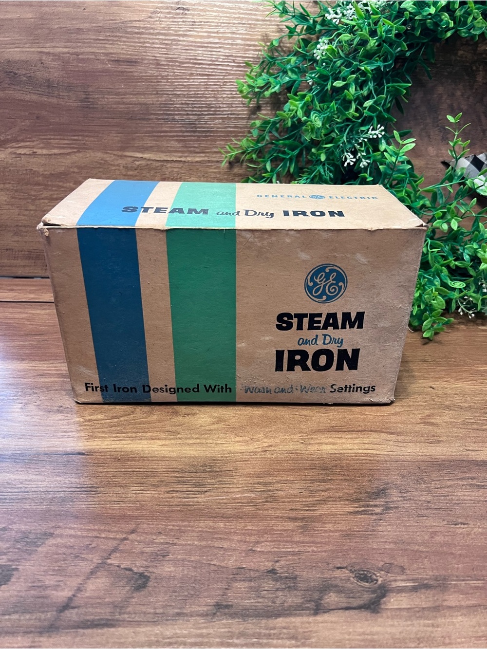 OLD VINTAGE GE STEAM & DRY IRON EMPTY BOX GENERAL ELECTRIC